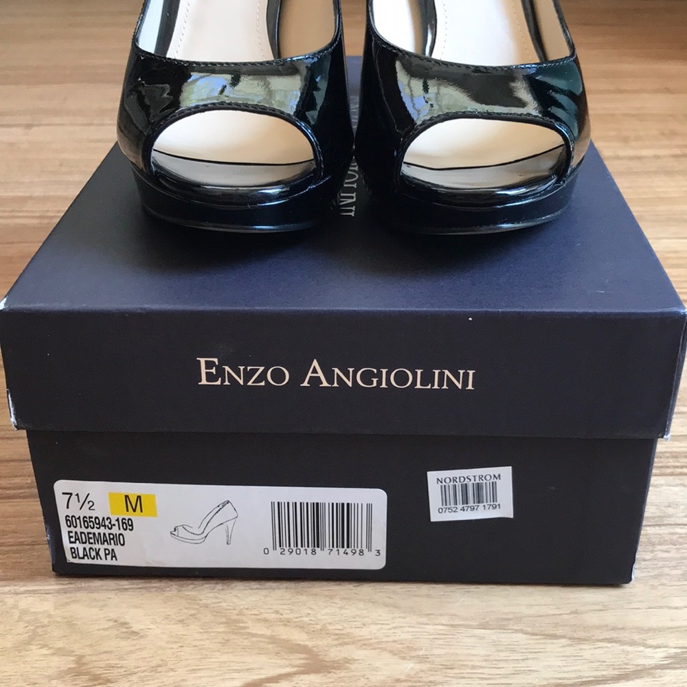 Enzo Angiolini black patent peep toe pumps - Picture 5 of 8